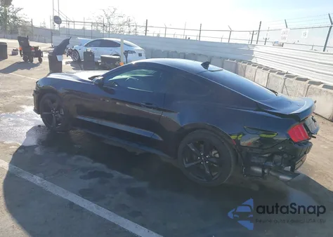 2022 Ford Mustang Ecoboost Premium Fastback z USA, uszkodzony, nr VIN 1FA6P8TH1N5127720